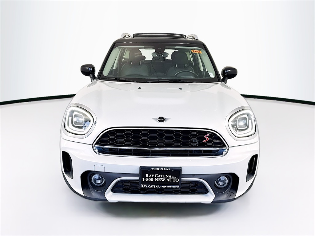 2022 Mini Cooper S ALL4 photo 2