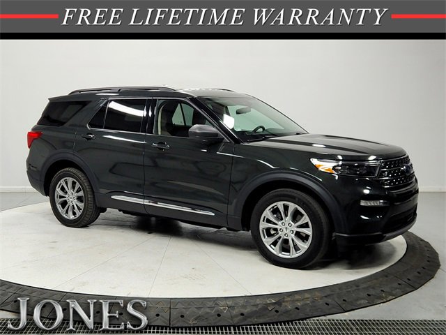 2022 Ford Explorer XLT's photo