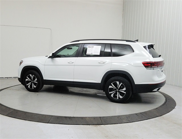 2024 Volkswagen Atlas SE photo 4