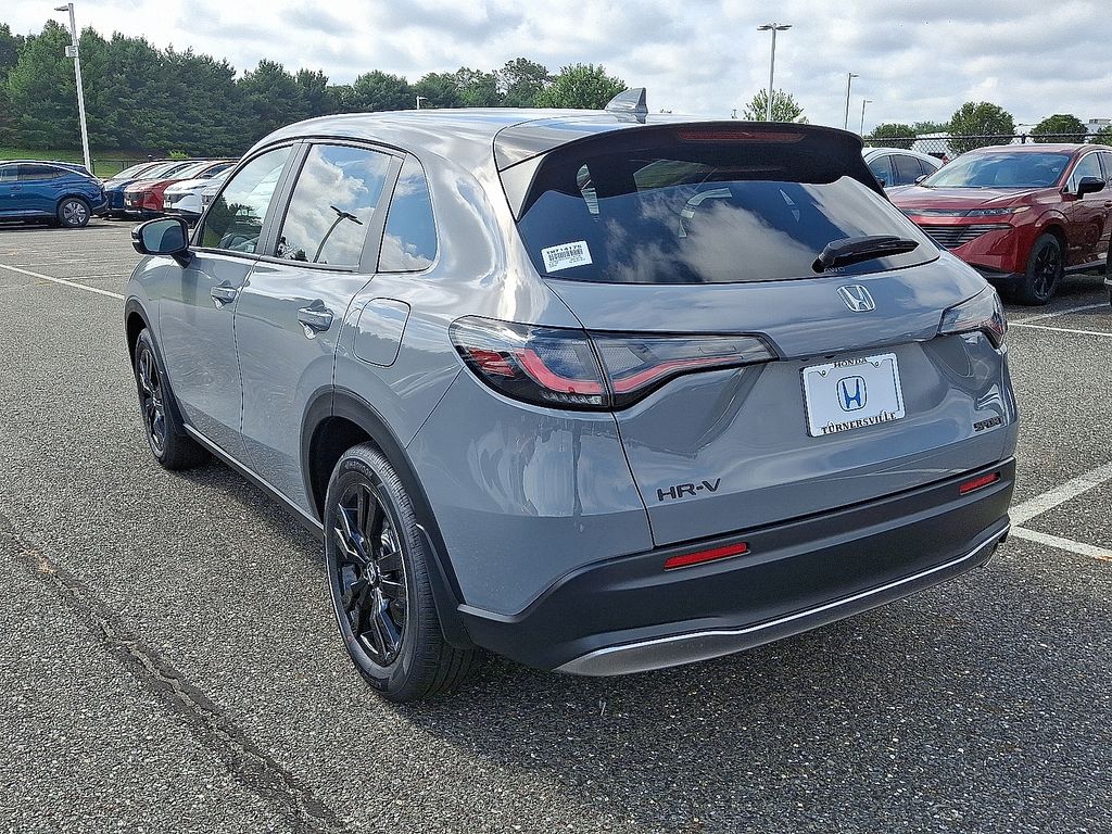 2026 Honda HR-V Sport photo 2