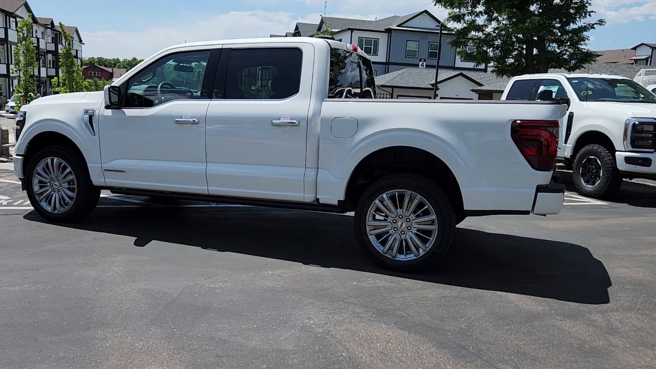 2025 Ford F-150 Platinum photo 4