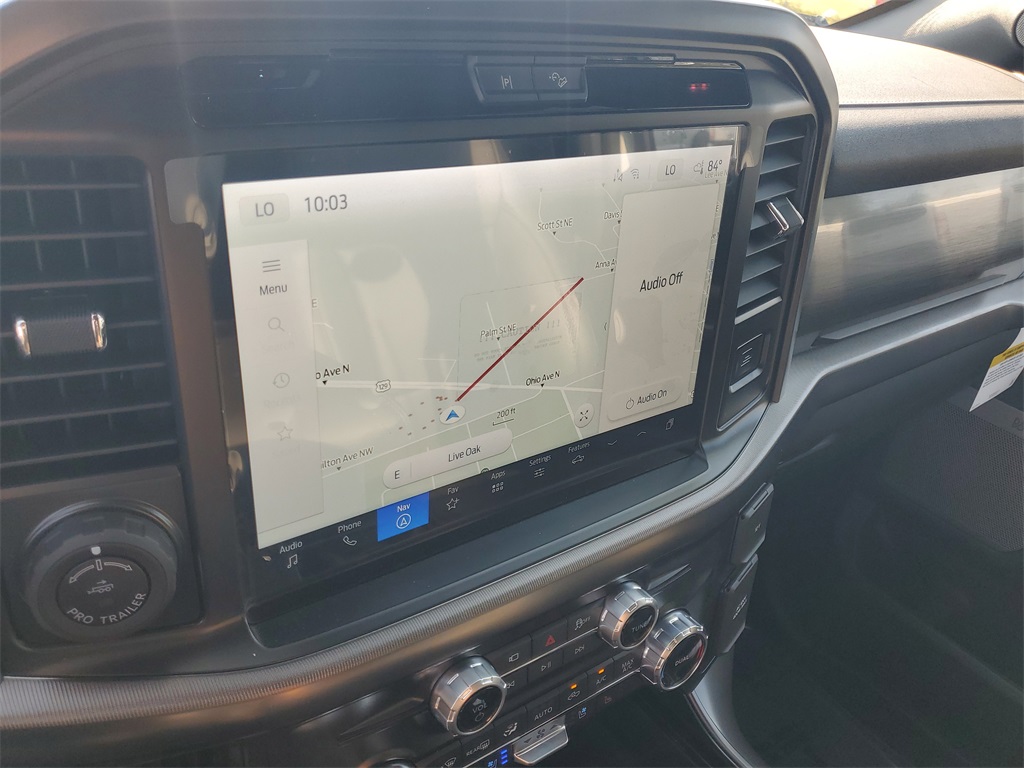 2025 Ford F-150 Lariat photo 15