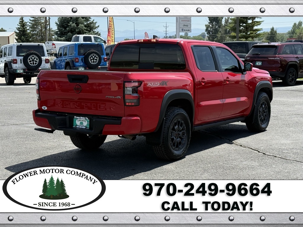 2023 Nissan Frontier PRO-4X photo 4