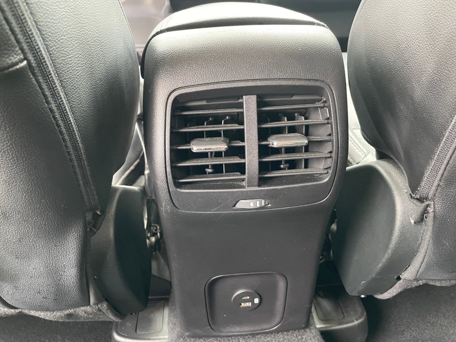 2022 Ford Escape SEL photo 19