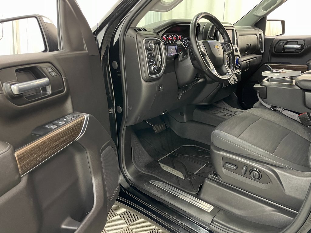 2021 Chevrolet Silverado 1500 LT photo 18