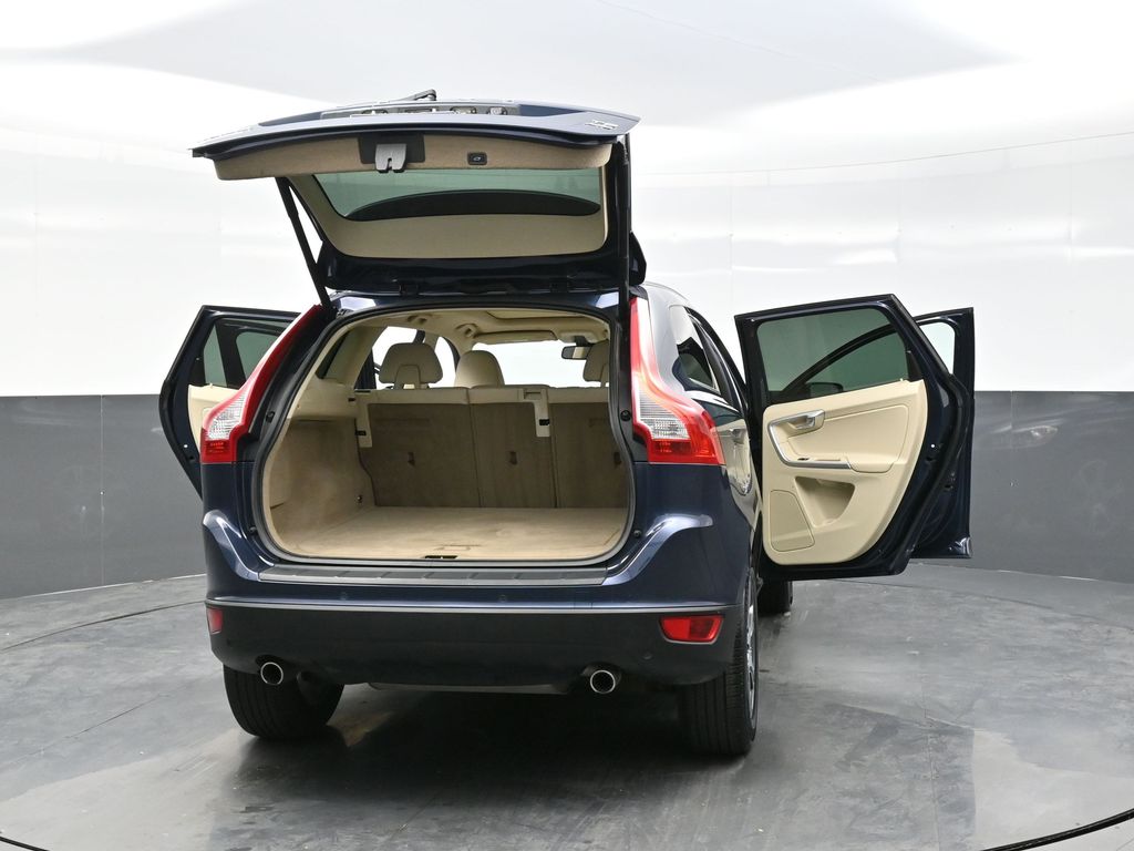 2012 Volvo XC60 T6 Premier Plus photo 38