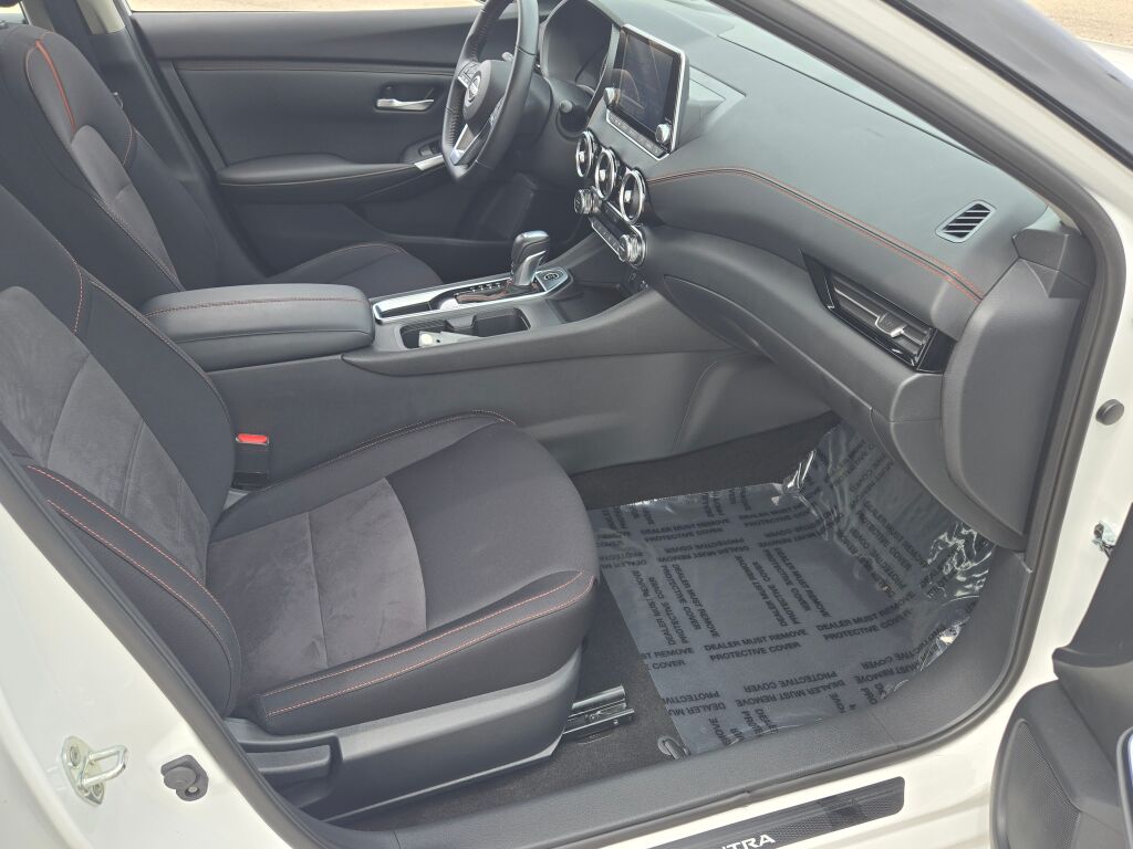 2024 Nissan Sentra SR photo 4