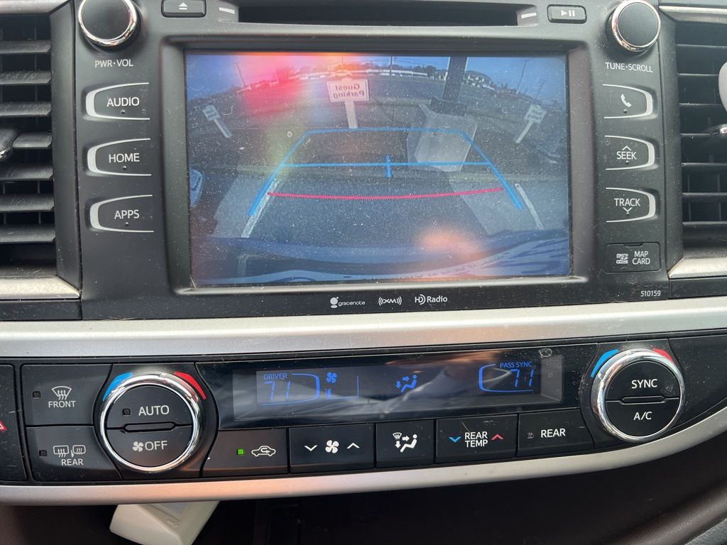 2016 Toyota Highlander XLE photo 14