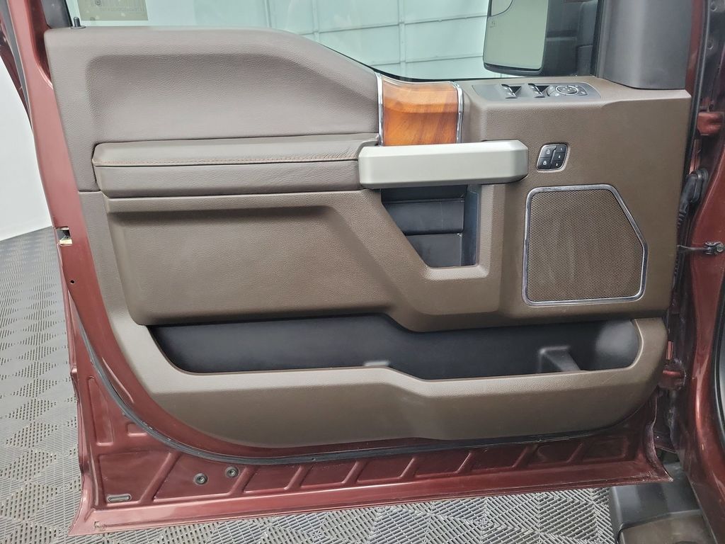 2016 Ford F-150 King Ranch photo 15