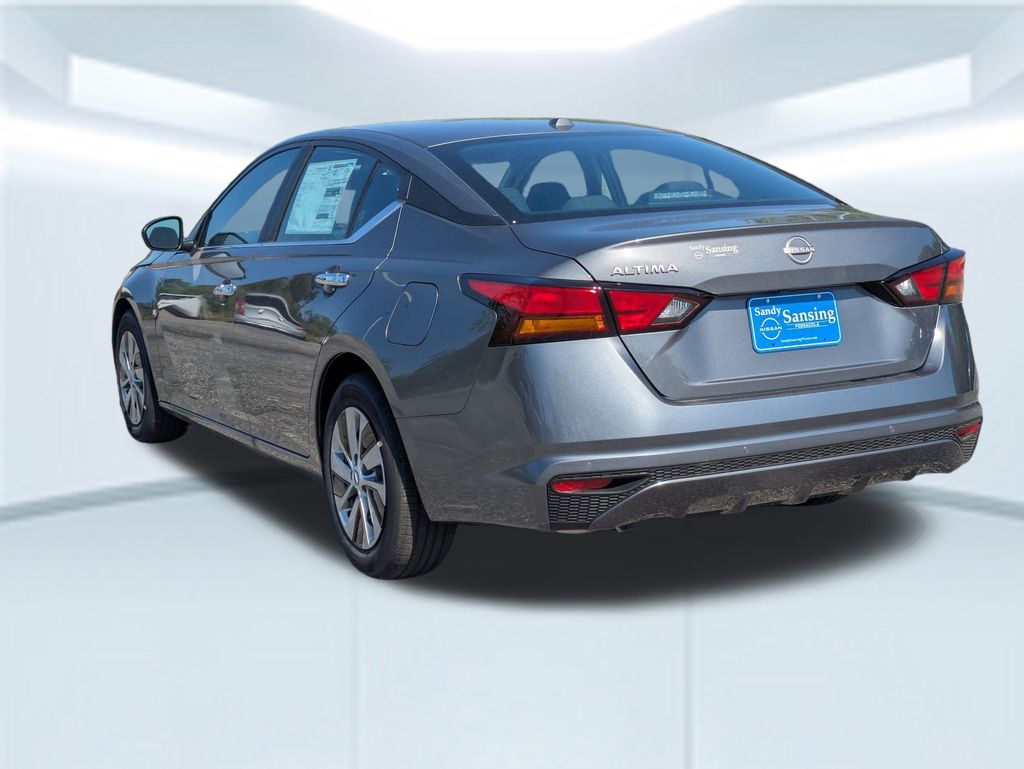 2025 Nissan Altima 2.5 S photo 3