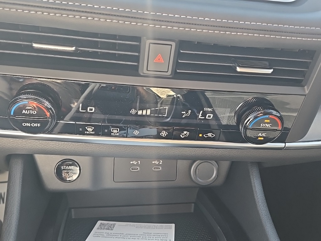 2026 Nissan Rogue SV photo 20