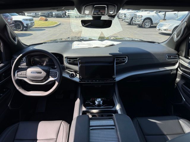2025 Jeep Wagoneer Series II photo 23