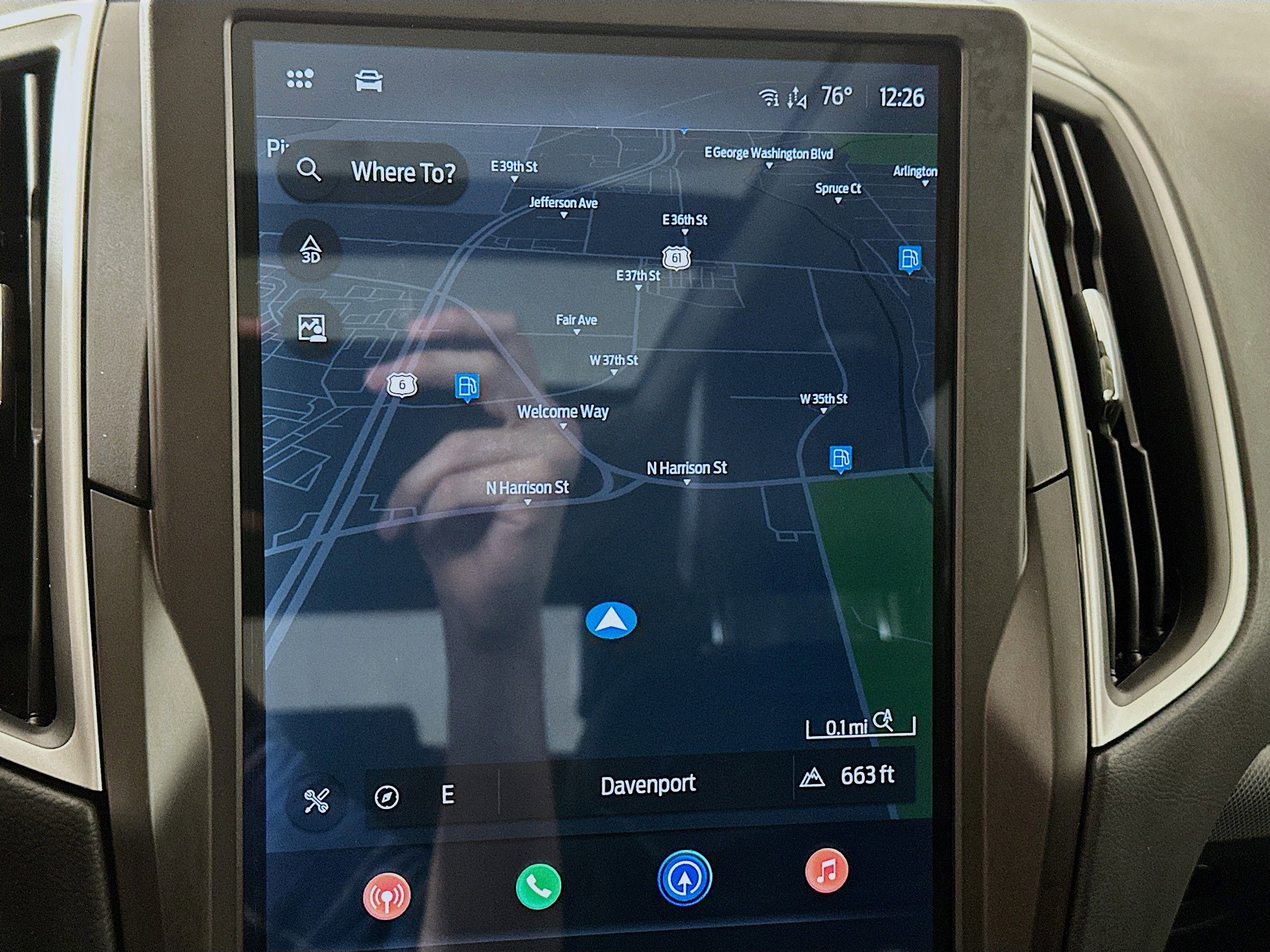 2021 Ford Edge SEL photo 9
