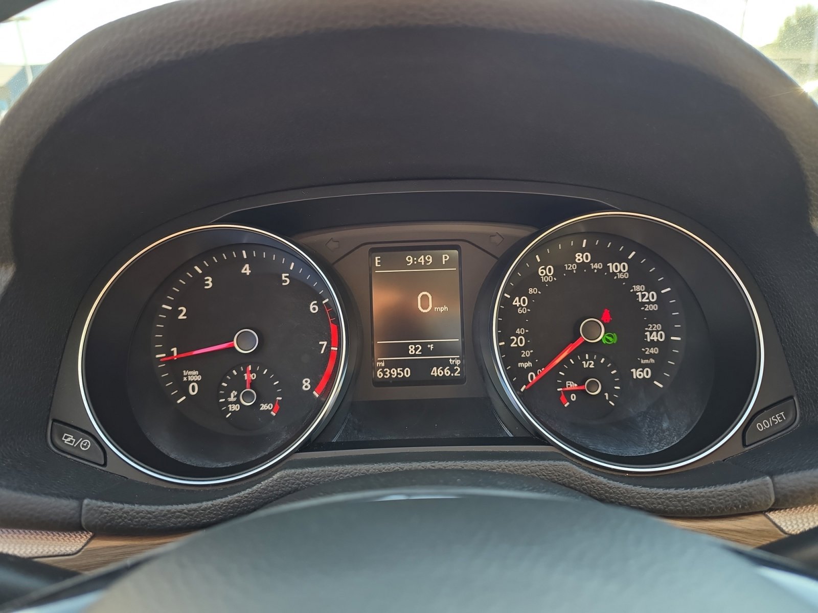 2018 Volkswagen Passat 2.0T SE photo 2