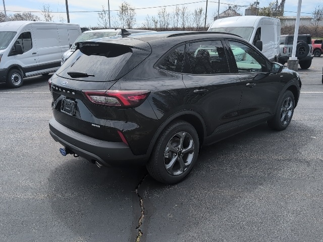 2025 Ford Escape Hybrid ST-Line Select photo 4
