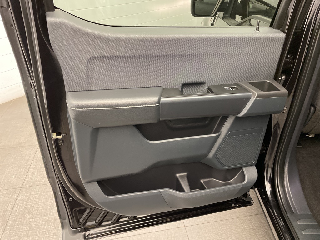 2022 Ford F-150 XL photo 19
