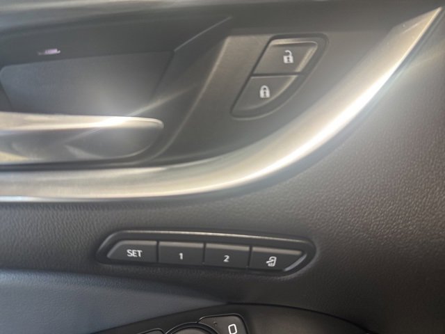 2024 Buick Enclave Premium photo 5
