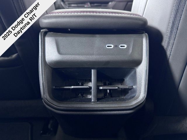 2025 Toyota RAV4 LE photo 26
