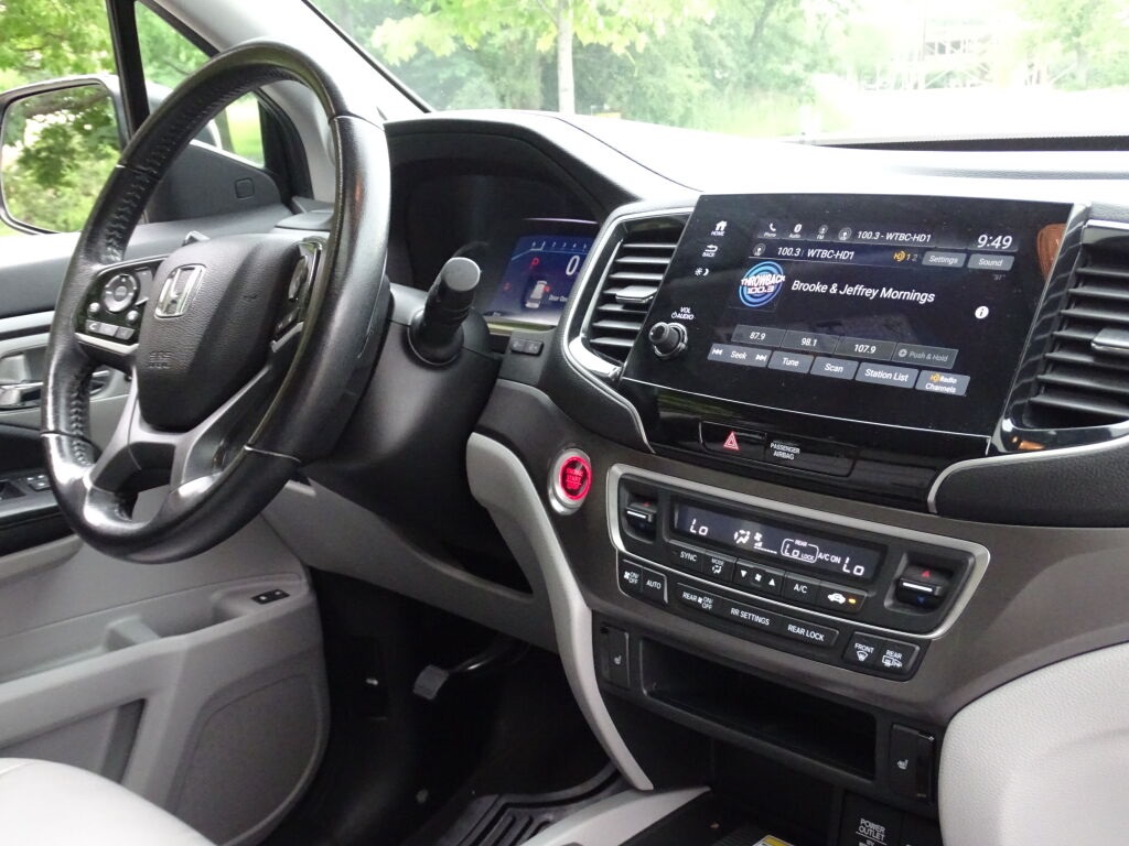 2021 Honda Pilot Special Edition photo 9