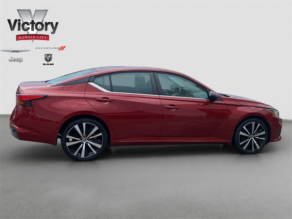2021 Nissan Altima 2.5 SR photo 8