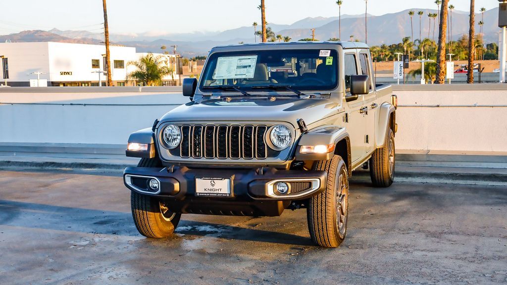 2025 Jeep Gladiator Sport S photo 3
