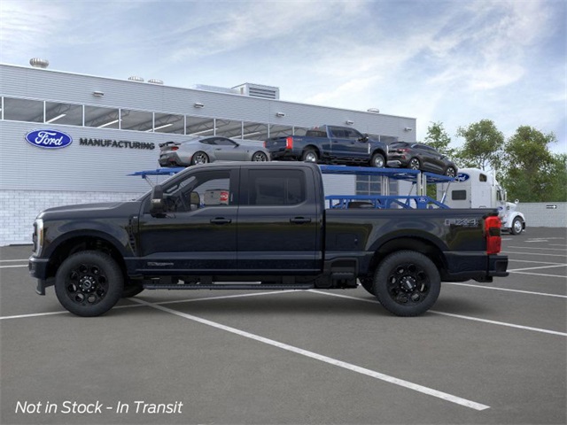 2025 Ford F-250 XLT photo 3