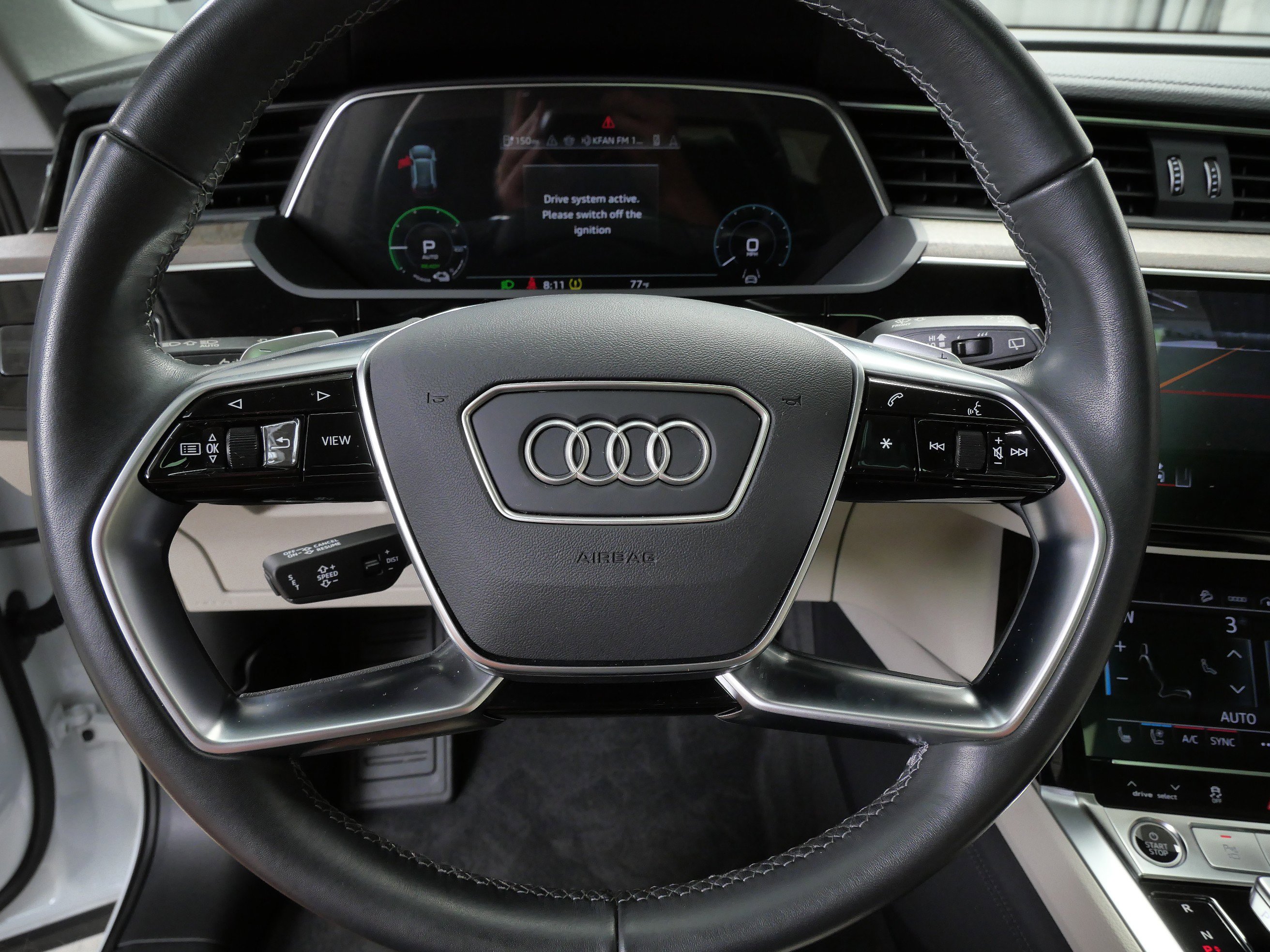 2024 Audi Q8 E-tron Premium Plus photo 21