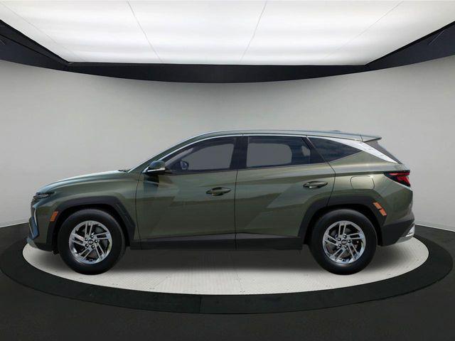 2026 Hyundai Tucson SE photo 3
