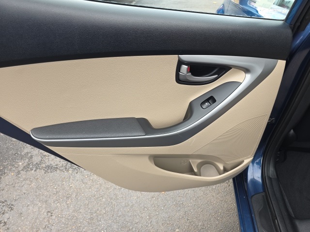 2016 Hyundai Elantra SE photo 23