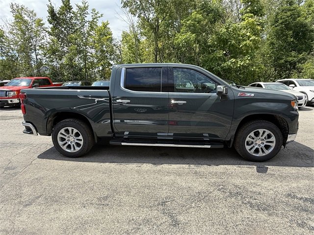 2026 Chevrolet Silverado 1500 LTZ photo 3