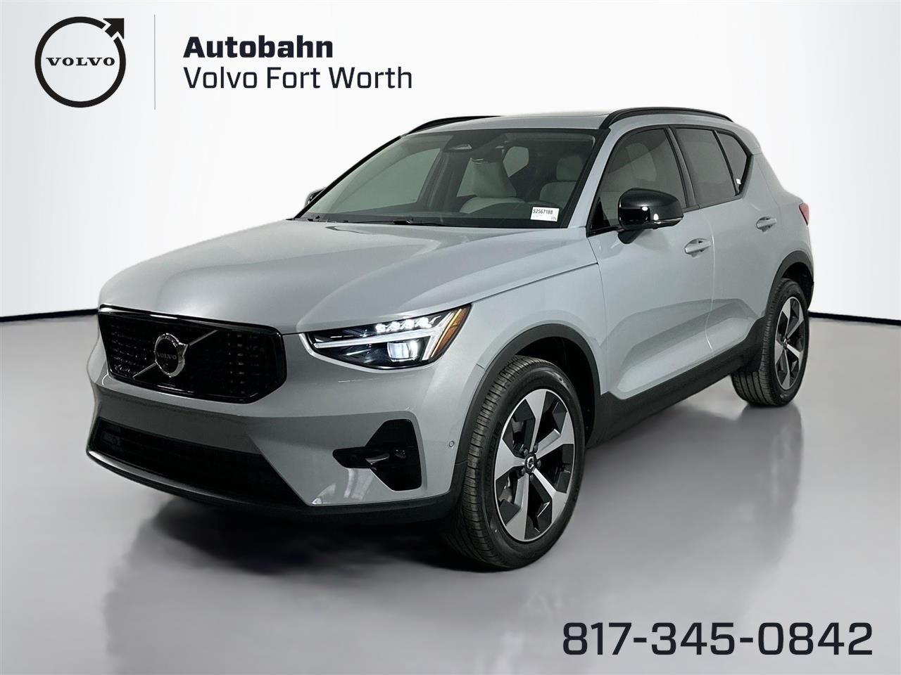 2025 Volvo XC40 Plus's photo