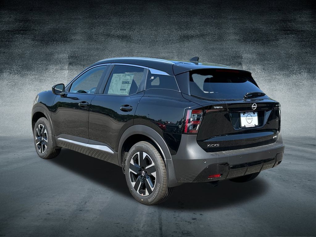 2025 Nissan Kicks SV photo 2