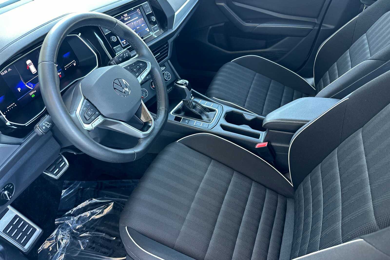 2024 Volkswagen Jetta 1.5T Sport photo 10