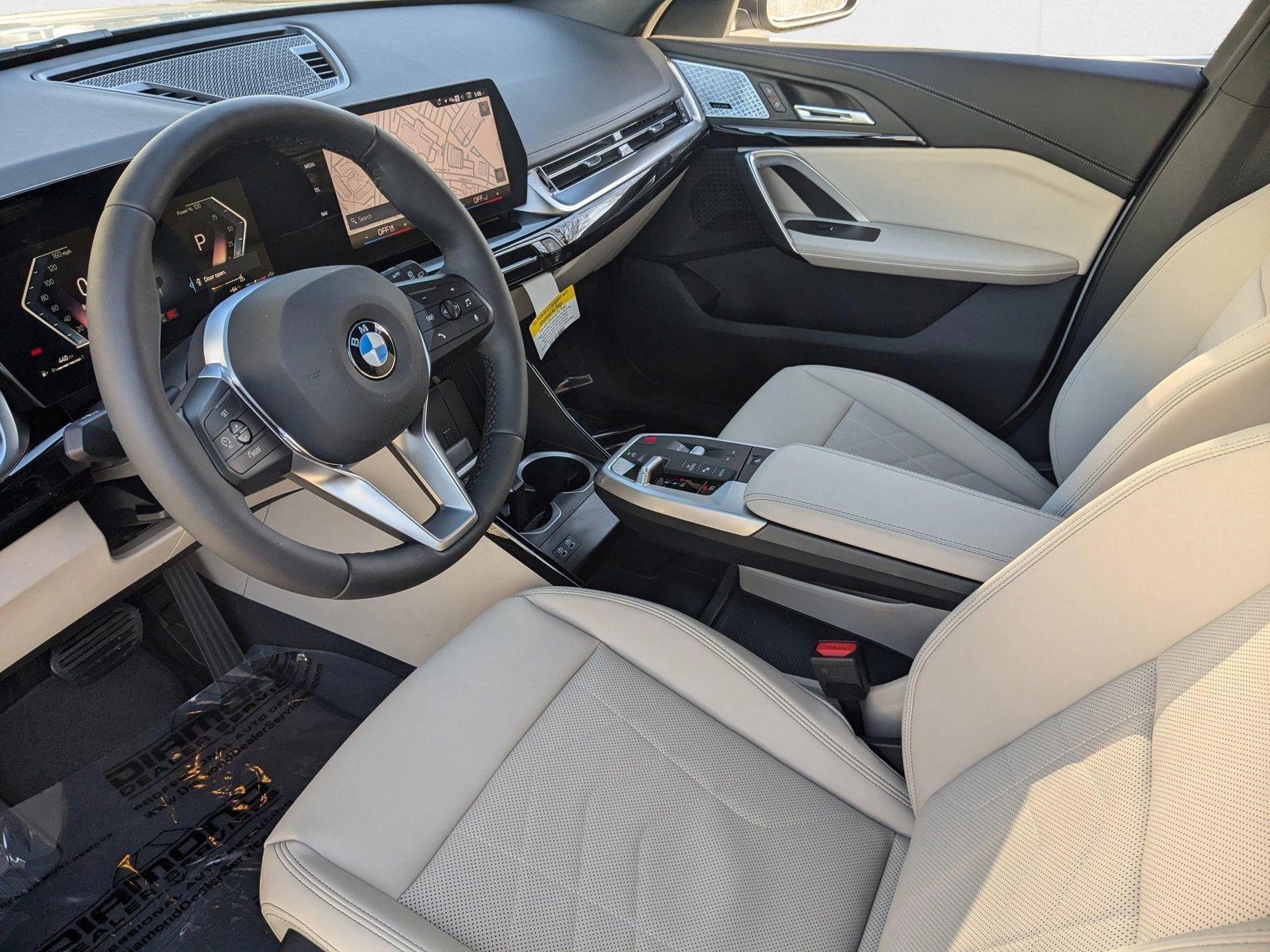 2025 Bmw X1 XDrive28i photo 3