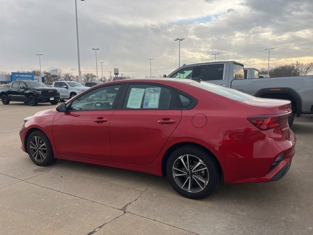 2023 Kia Forte LXS photo 3