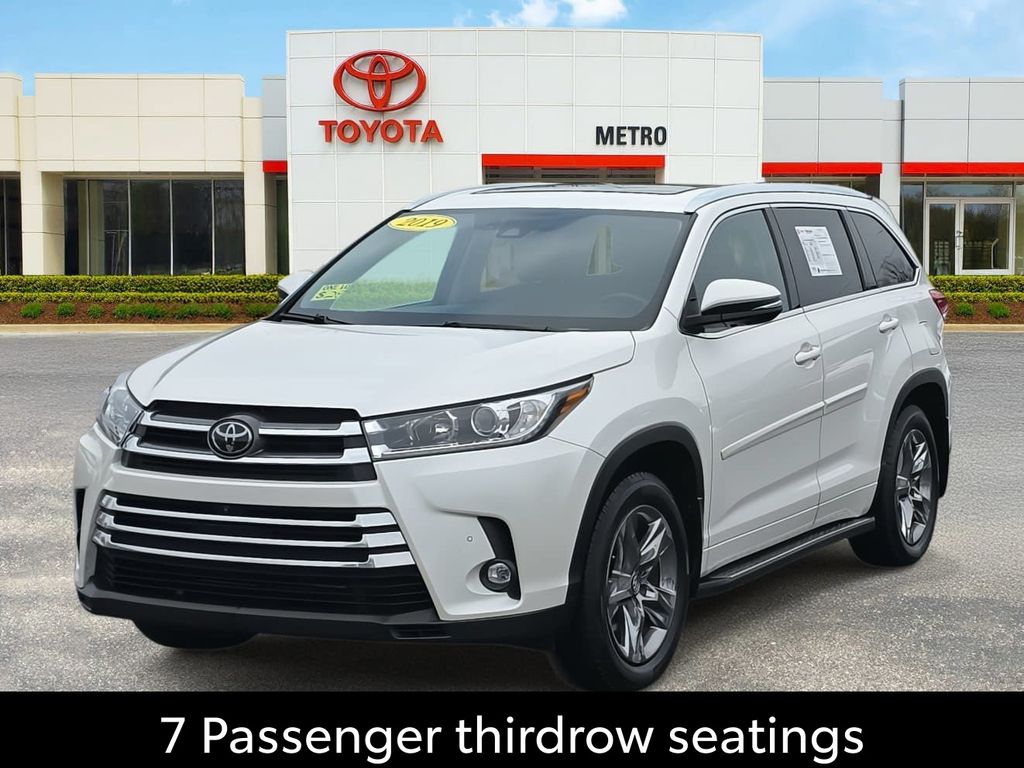 2019 Toyota Highlander Limited Platinum's photo