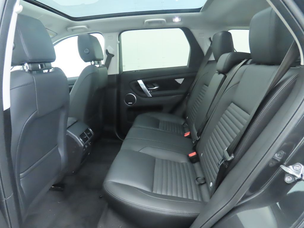 2025 Land Rover Discovery Sport S photo 15