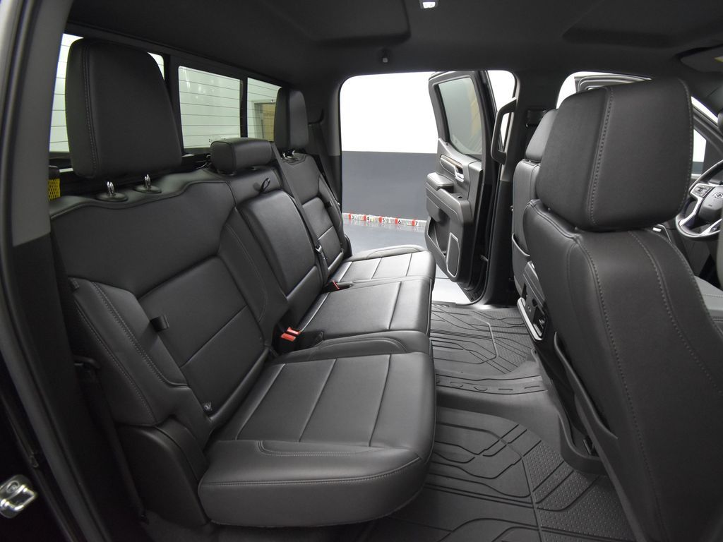 2025 Chevrolet Silverado 1500 RST photo 37