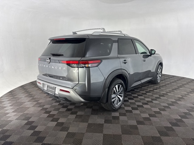 2024 Nissan Pathfinder SL photo 3