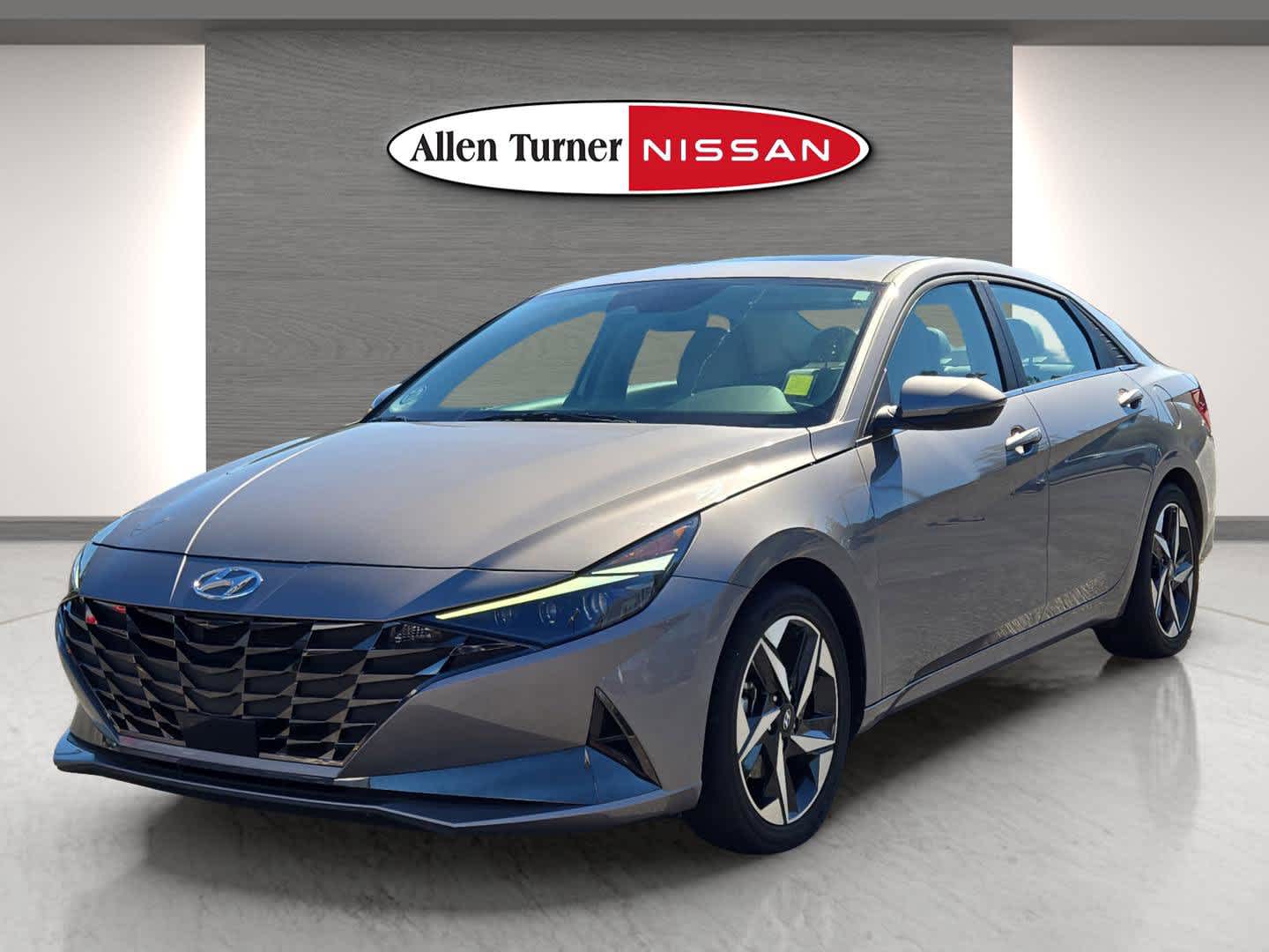 2023 Hyundai Elantra Hybrid Limited photo 3