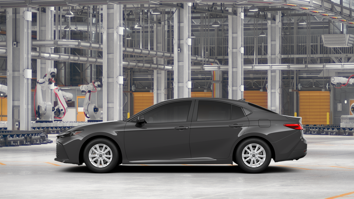 2026 Toyota Camry LE photo 3