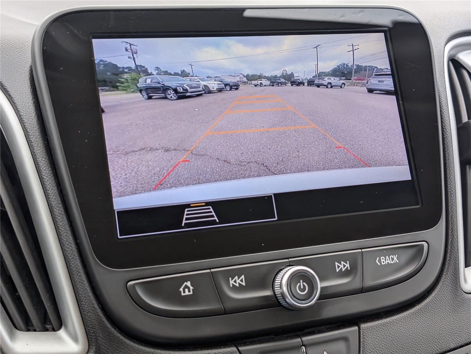 2023 Chevrolet Malibu 1LT photo 14