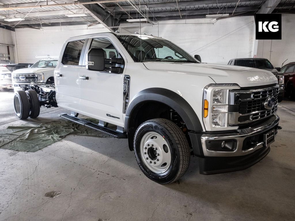 2026 Ford F-450 Super Duty Chassis Cab XL's photo