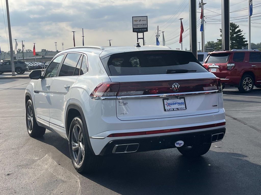 2024 Volkswagen Atlas Cross Sport SEL R-Line photo 4
