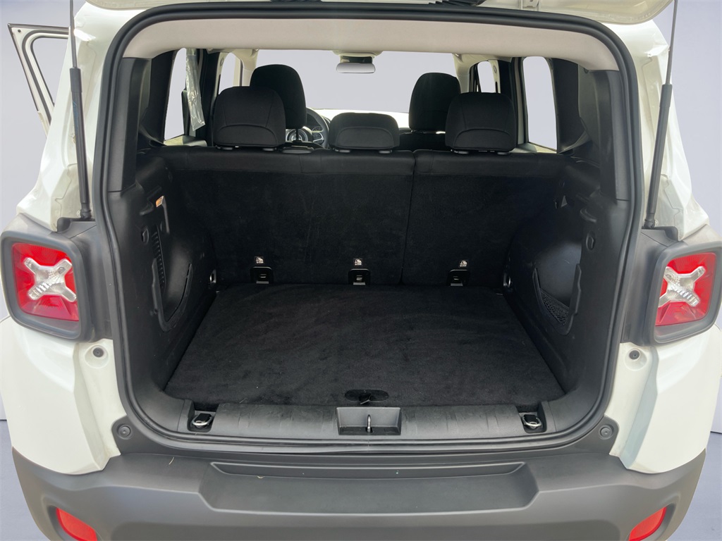 2018 Jeep Renegade Latitude North Edition photo 19