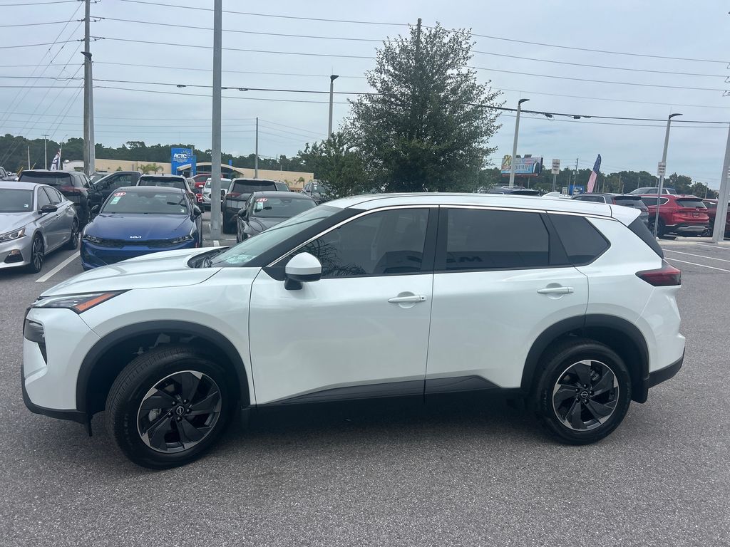 2026 Nissan Rogue SV photo 3