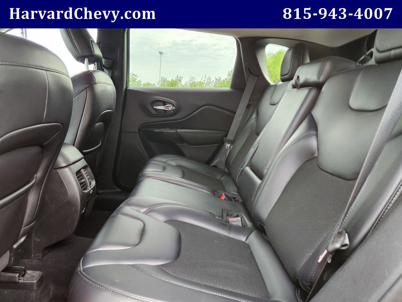 2021 Jeep Cherokee Altitude photo 26