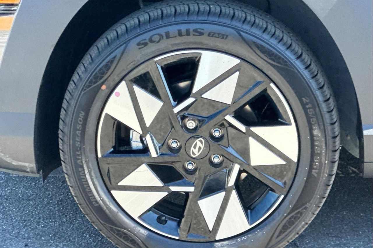 2025 Hyundai Kona SEL photo 31