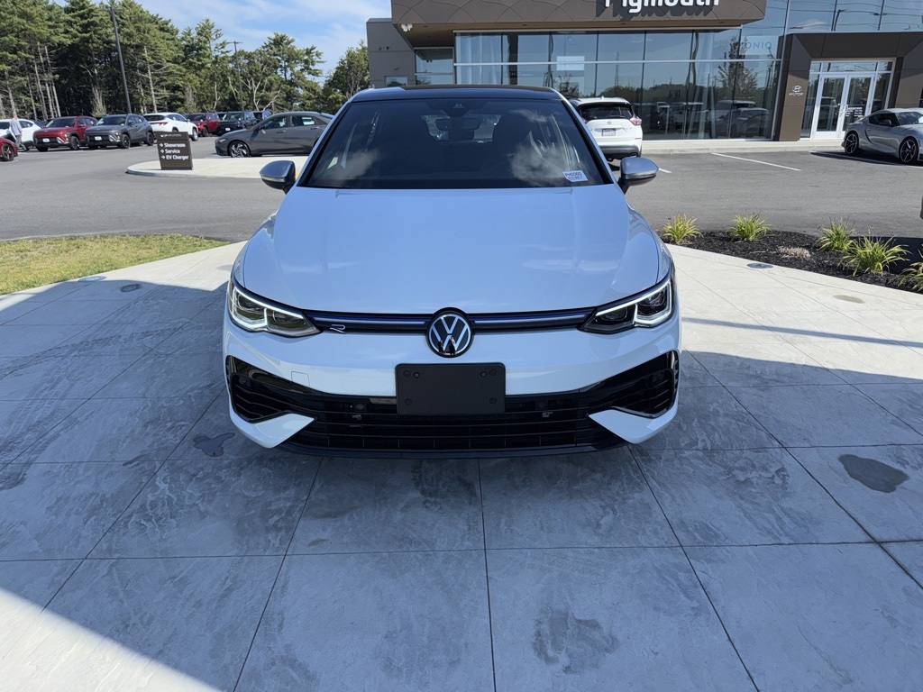 2023 Volkswagen Golf R photo 2