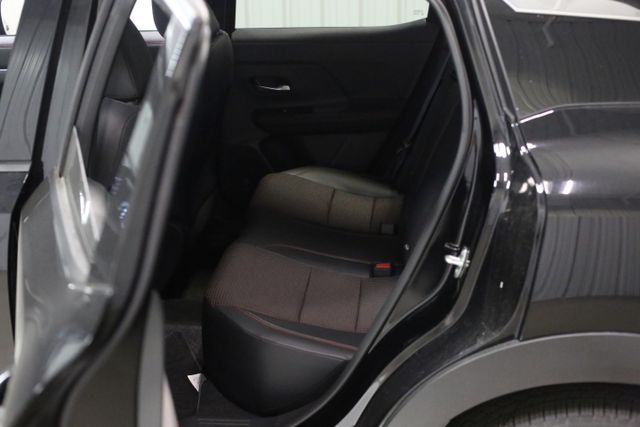 2025 Nissan Kicks SR photo 14